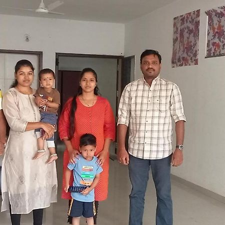 Swami Home Stay Kolhapur Esterno foto