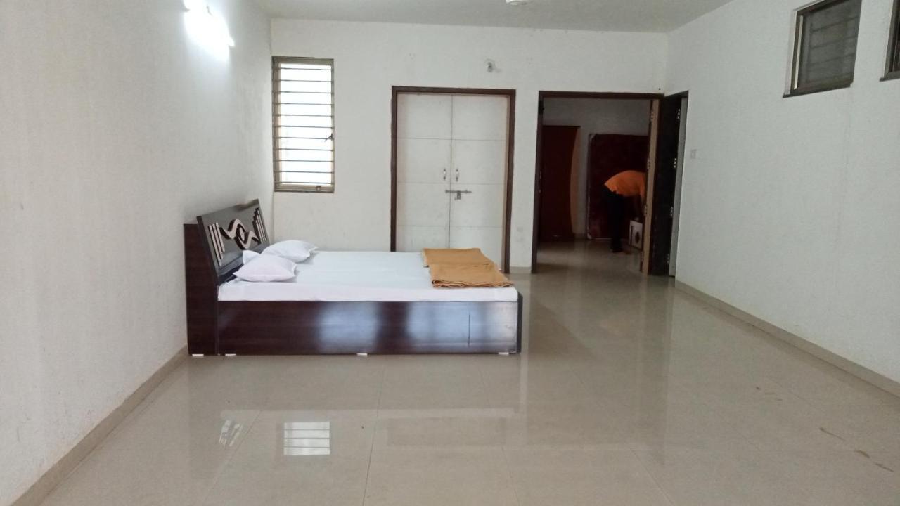 Swami Home Stay Kolhapur Esterno foto